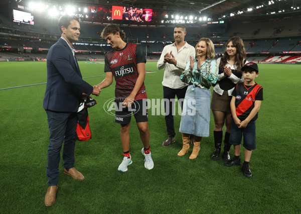 AFL 2022 Round 02 - Essendon v Brisbane - 924650