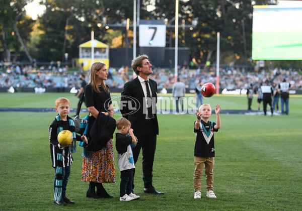 AFL 2022 Round 02 - Port Adelaide v Hawthorn - 925456