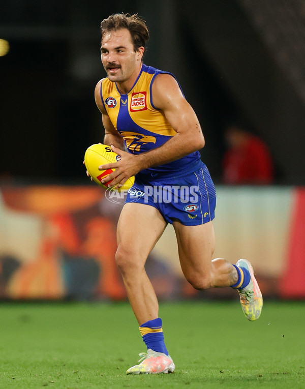 AFL 2022 Round 02 - North Melbourne v West Coast - 925818