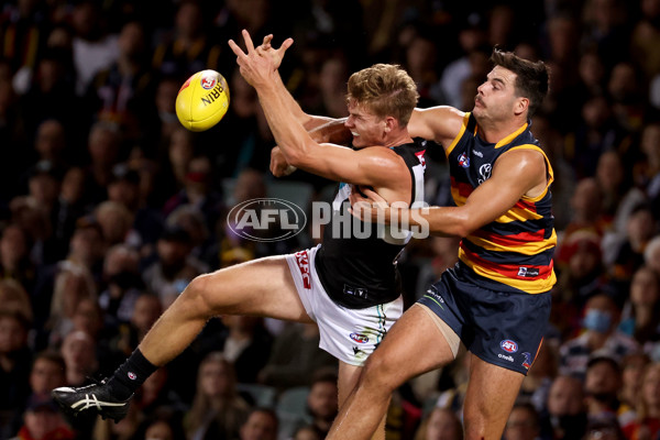 AFL 2022 Round 03 - Adelaide v Port Adelaide - 927808