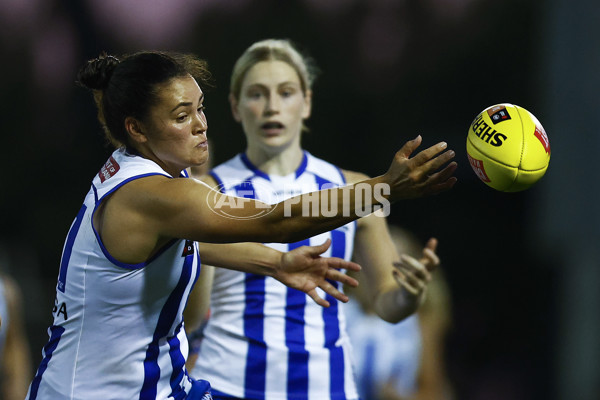 AFLW 2022 Round 08 - Melbourne v North Melbourne - 913233