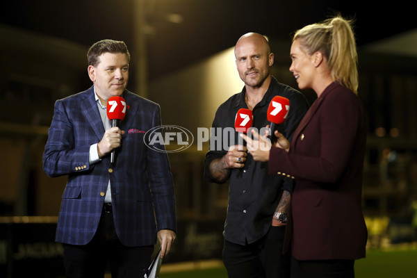 AFLW 2022 Round 08 - Melbourne v North Melbourne - 913298