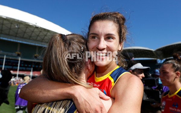 AFLW 2022 Grand Final - Adelaide v Melbourne - 932179