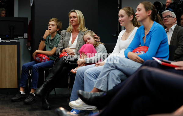 AFL 2022 Media - AFL Press Conference 120422 - 934164