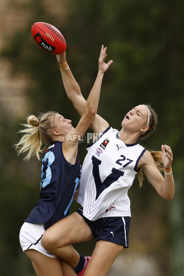 AFLW 2022 U16 Girls Championships - Vic Country v Vic Metro - 934618