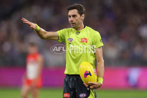 AFL 2022 Round 05 - West Coast v Sydney - 935066