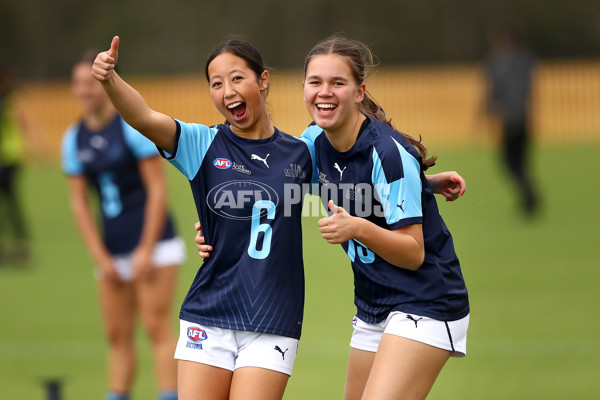 AFLW 2022 U16 Girls Championships - Vic Metro v Vic Country - 937325