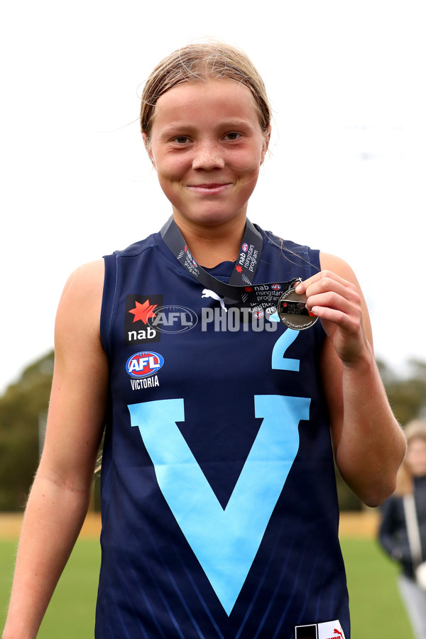 AFLW 2022 U16 Girls Championships - Vic Metro v Vic Country - 937365