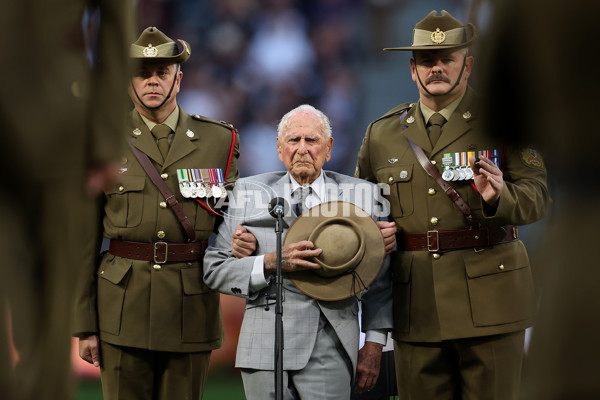 AFL 2022 Round 06 - Fremantle v Carlton - 938538