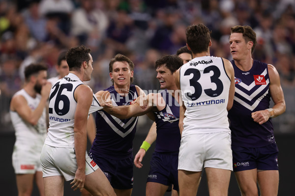 AFL 2022 Round 06 - Fremantle v Carlton - 938755