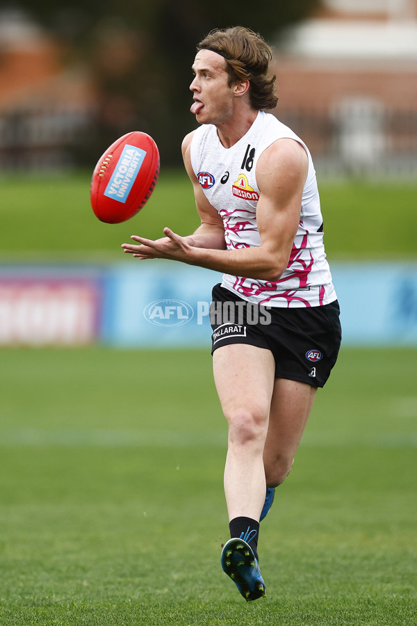 AFL 2022 Training - Western Bulldogs 280422 - 940860