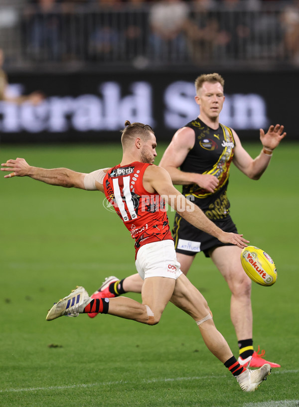 AFL 2021 Round 12 - Essendon v Richmond - 855991