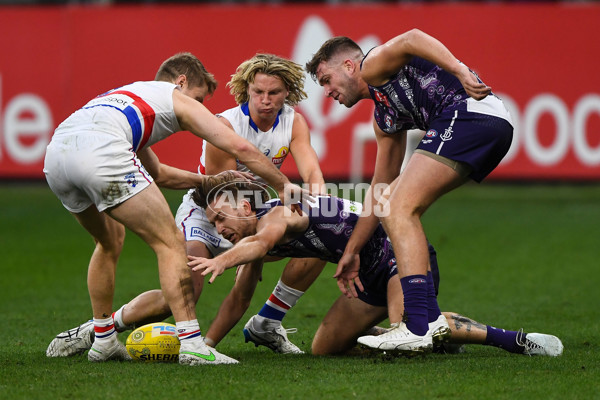 AFL 2021 Round 12 - Fremantle v Western Bulldogs - 856656