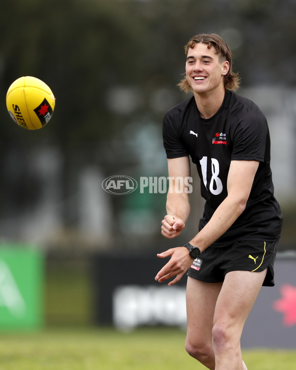 AFL 2021 Media - NAB AFL Draft Victoria Training Day - 897089