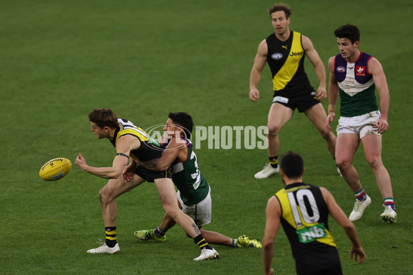 AFL 2021 Round 20 - Fremantle v Richmond - 878365