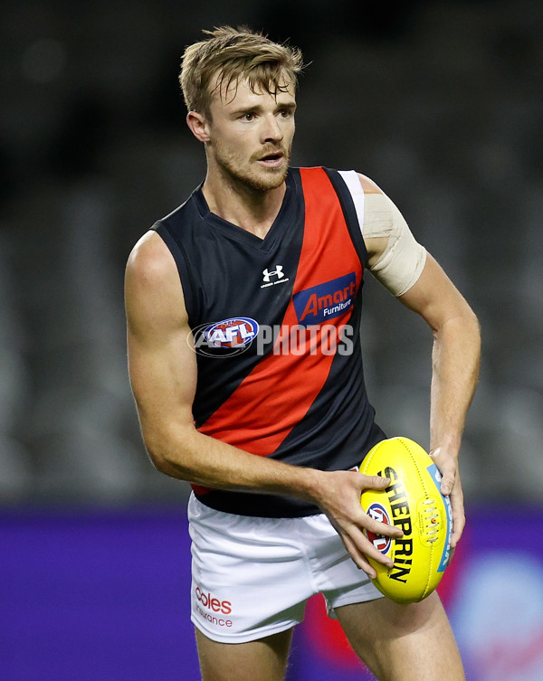 AFL 2021 Round 21 - Western Bulldogs v Essendon - 880240