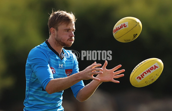 AFL 2021 Training - Essendon 120821 - 881143