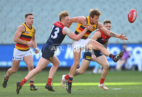 AFL 2021 Round 22 - Melbourne v Adelaide - 882567