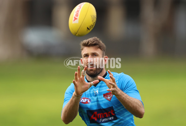 AFL 2021 Training - Essendon 180821 - 883338