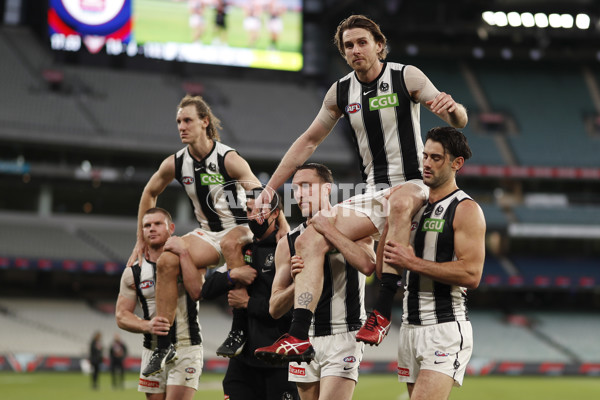 AFL 2021 Round 23 - Essendon v Collingwood - 885336