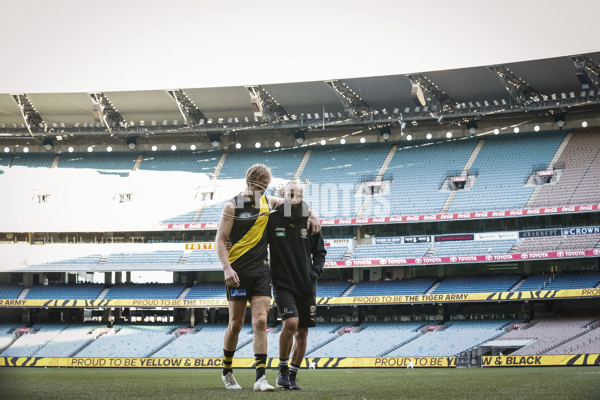 AFL 2021 Round 23 - Richmond vs Hawthorn - 886352