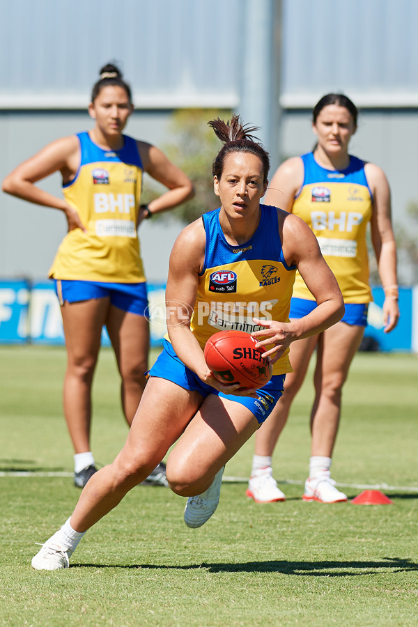 AFLW 2021 Training - West Coast 301021 - 896401