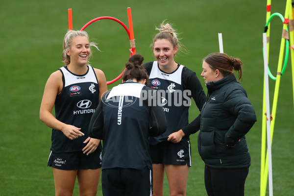 AFLW 2021 Training - Carlton 251121 - 898490