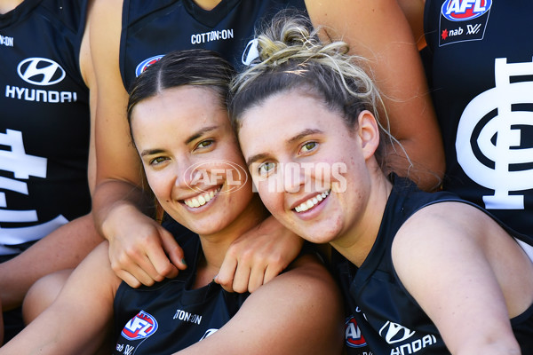 AFLW 2022 Media - Carlton Team Photo Day - 900568