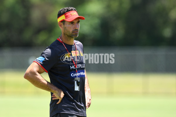 AFL 2021 Training - Gold Coast 151221 - 900456