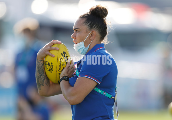 AFLW 2022 Round 01 - Western Bulldogs v Melbourne - 901805