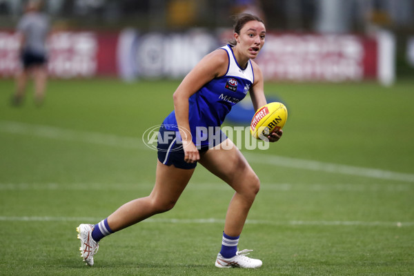 AFLW 2022 Training - North Melbourne 130122 - 902683