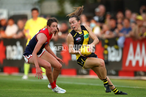 AFLW 2022 Round 02 - Richmond v Melbourne - 902942