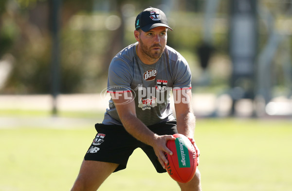 AFL 2022 Training - St Kilda 190122 - 903638