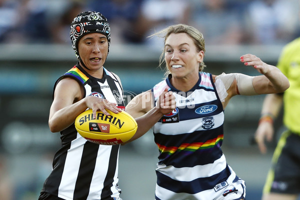 AFLW 2022 Round 03 - Geelong v Collingwood - 903935