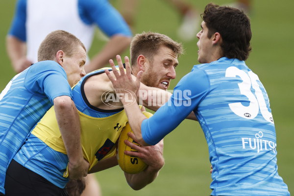 AFL 2021 Training - Essendon 180621 - 859977
