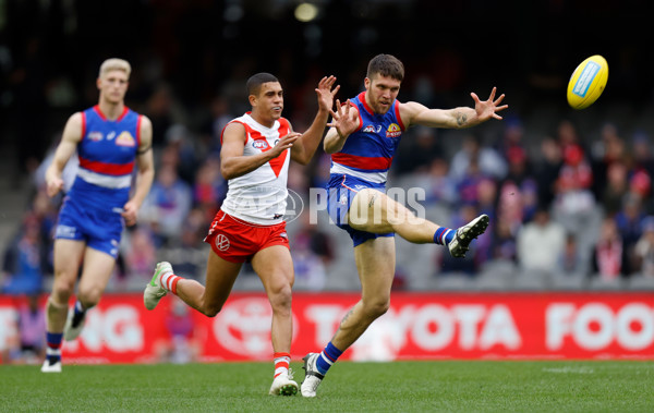 AFL 2021 Round 17 - Western Bulldogs v Sydney - 869858