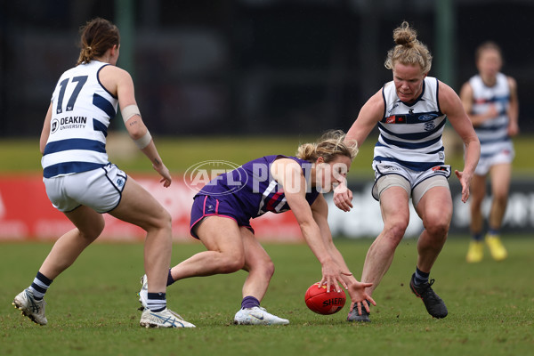 AFLW 2022 S7 Round 02 - Fremantle v Geelong - 1001653