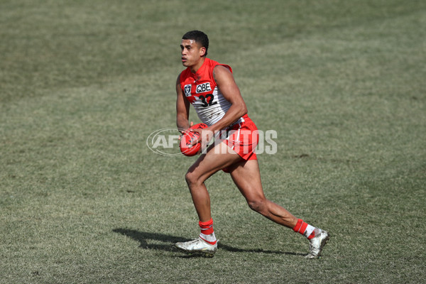 VFL 2022 First Semi Final - Sydney v Gold Coast - 1002596