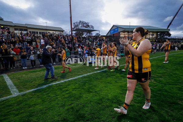 AFLW 2022 S7 Round 02 - Hawthorn v St Kilda - 1002863