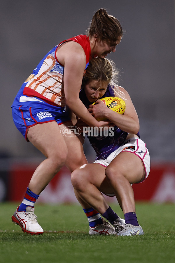 AFLW 2022 Round 03 - Western Bulldogs v Fremantle - 1004413