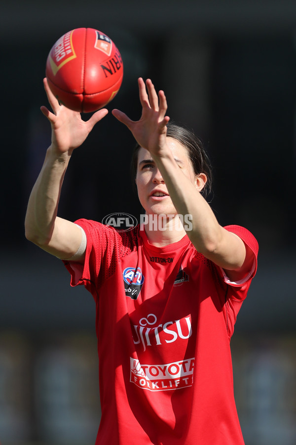 AFLW 2022 S7 Round 03 - West Coast v Essendon - 1006204