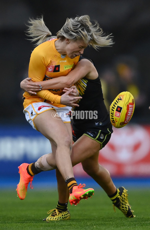 AFLW 2022 S7 Round 03 - Richmond v Hawthorn - 1006276