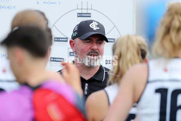 AFLW 2022 S7 Round 04 - Fremantle v Carlton - 1008151