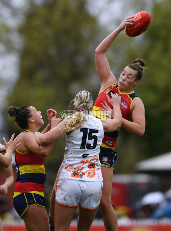 AFLW 2022 S7 Round 05 - Adelaide v GWS - 1014195