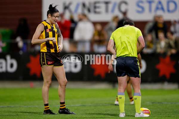 AFLW 2022 S7 Round 06 - Hawthorn v West Coast - 1014673