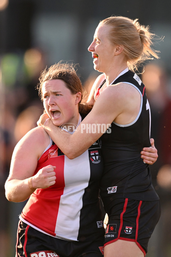 AFLW 2022 S7 Round 06 - St Kilda v Collingwood - 1014940