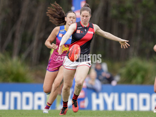 AFLW 2022 S7 Round 06 - Brisbane v Essendon - 1015143