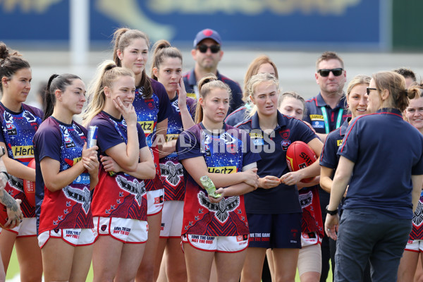 AFLW 2022 S7 Round 06 - Fremantle v Melbourne - 1015132