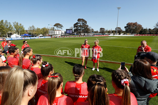 AFLW 2022 S7 Round 06 - North Melbourne v Sydney - 1015251