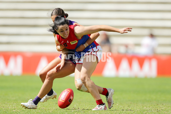 AFLW 2022 S7 Round 06 - Fremantle v Melbourne - 1015299